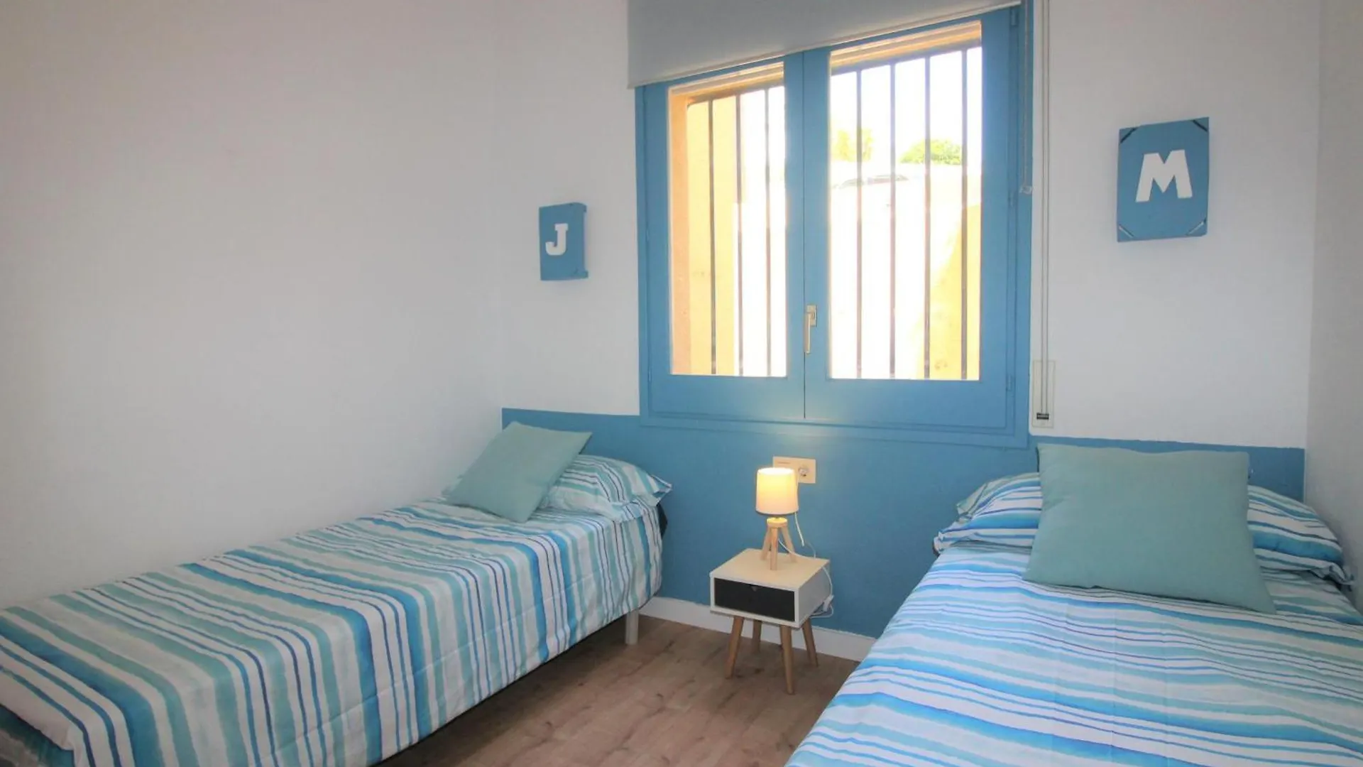 Apartamento Con Jardin A 150 M De La Playa, 2 Habitaciones, Terraza Con Vistas Parciales Al Mar, Ac, Bbq. - Es-228-151 Llanca Apartment