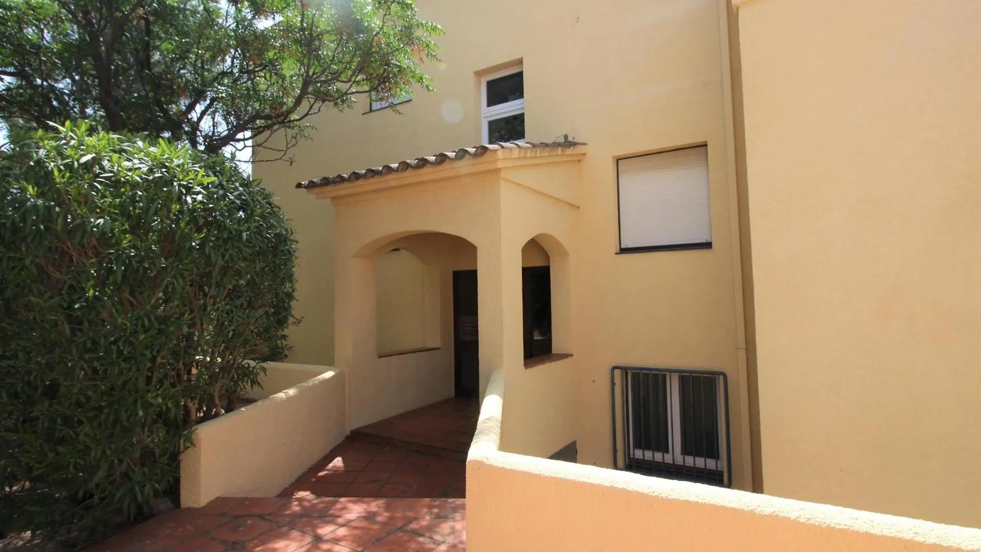 Apartment Apartamento Con Jardin A 150 M De La Playa, 2 Habitaciones, Terraza Con Vistas Parciales Al Mar, Ac, Bbq. - Es-228-151 Llanca